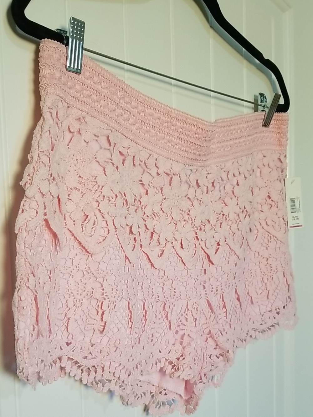 New No Boundaries NOBO Pink Layered Crochet Shorts Size XL NWT - Picture 3 of 6